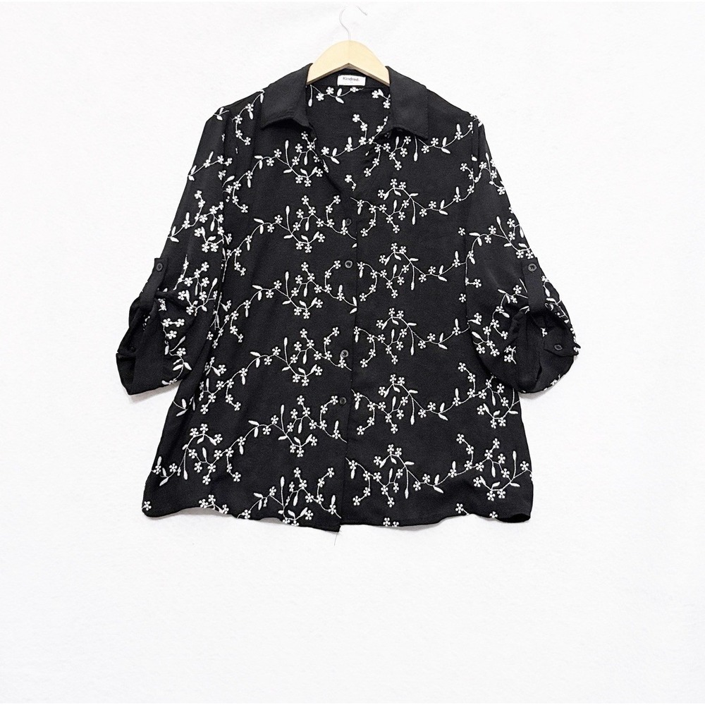 Kindred Womens Top Size 2X Button Black Floral Embroidered Peasant Blouse Boho